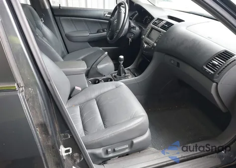 2006 Honda Accord 3.0 Ex from USA, damaged, VIN 1HGCM658X6A016827